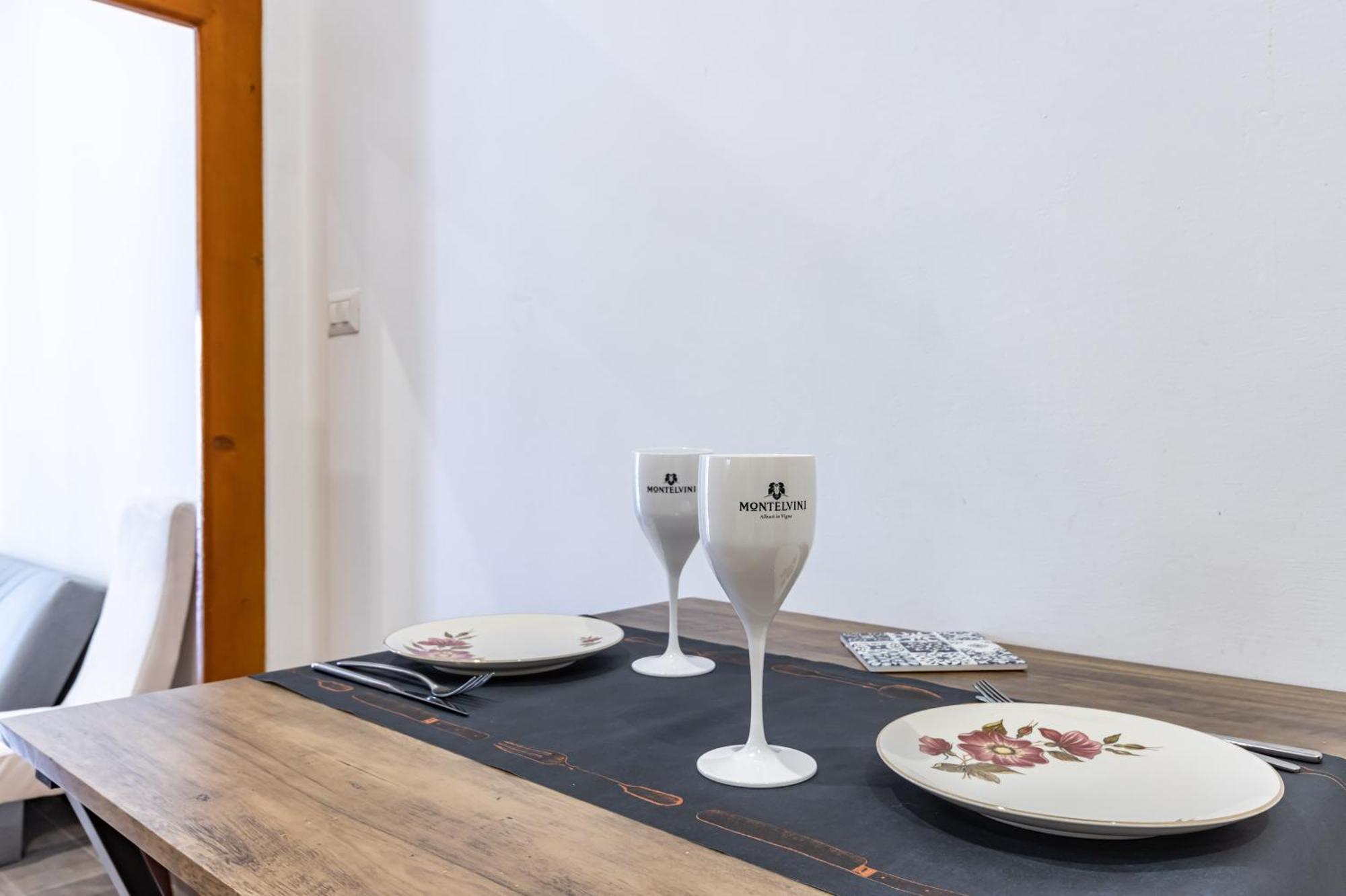 San Nicola Apartments By Rentbeat Bari Extérieur photo